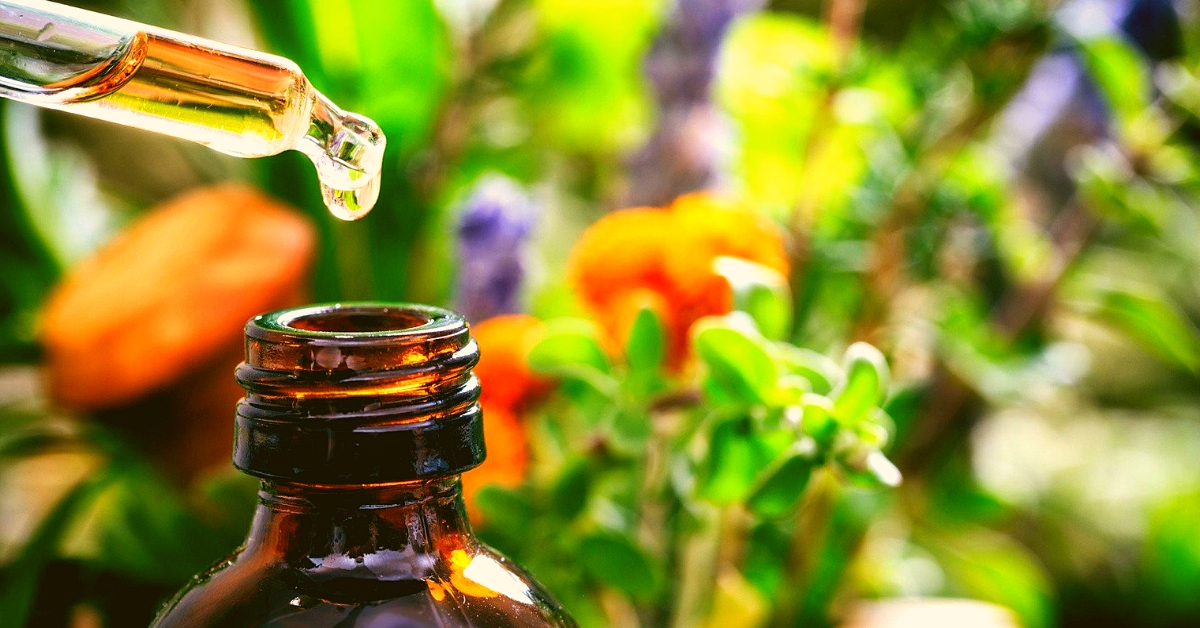 what-are-essential-oils-finally-understand-with-this-easy-example